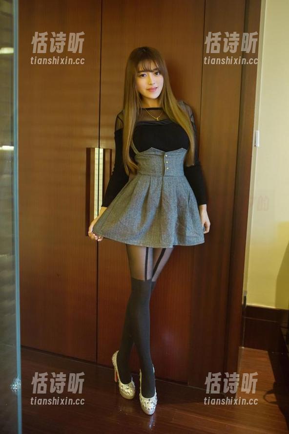 TuiGirl推女郎 - 高清照片，让何何夕的礼服大胆前行