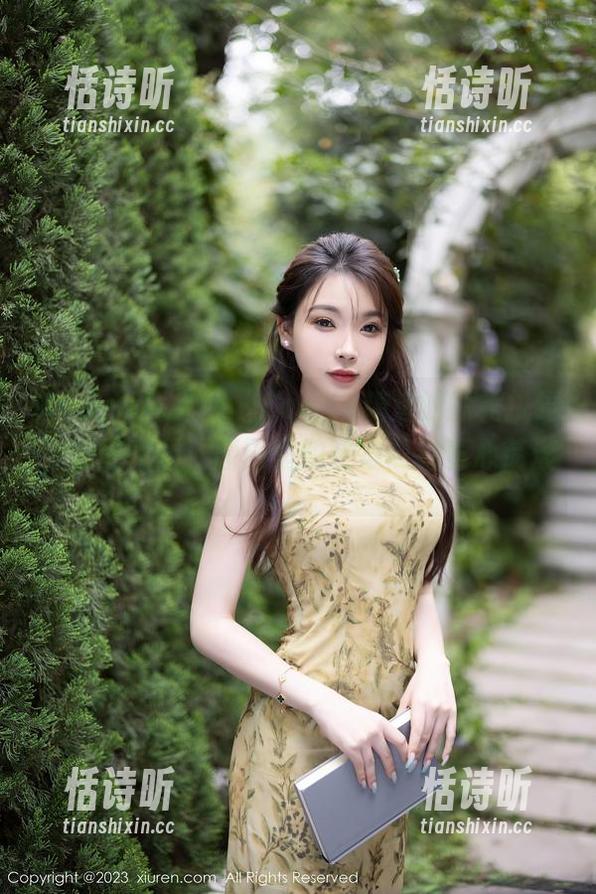 Xiuren秀人网 - Candy糖糖的短裙挑逗，无圣光版，原图里的姿态总有春心荡漾。