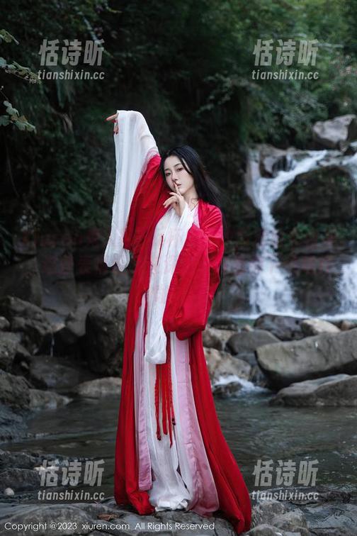 Xiuren秀人网 - z杯悠悠的高清秘书合集，这些表情让我在深思…或者停下来喝杯咖啡？