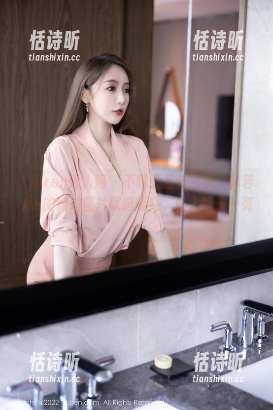Xiuren秀人网 - 不需要圣光装饰，林若凡F的旅拍图片就挺能打，让人眼前一亮！