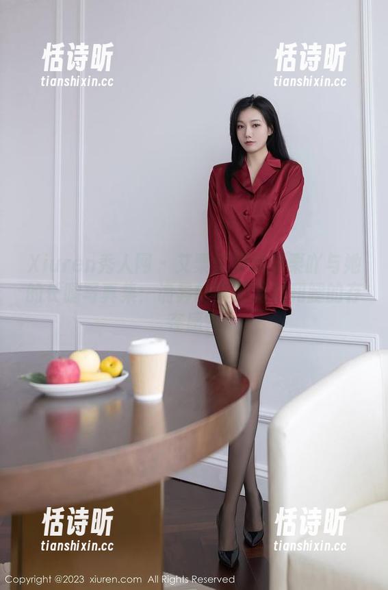 Xiuren秀人网-艾栗栗栗栗栗栗吖 Xiuren秀人网 - 艾栗栗栗栗栗栗吖与她的长腿写真集:诡异的绳索游戏和腿的存在感?