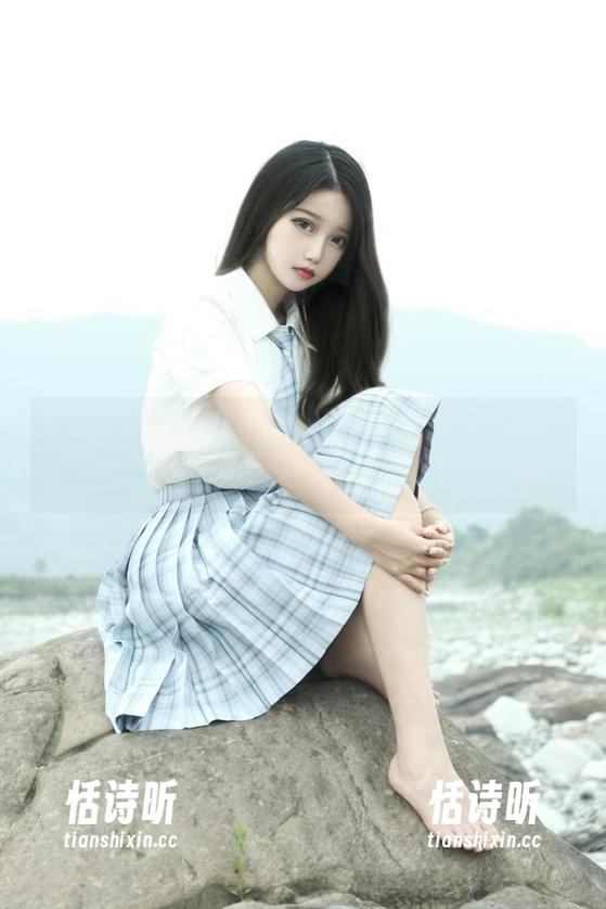 eloise软软的白旗袍，值不值得一个图集？资源的节点让人想多了好多事。