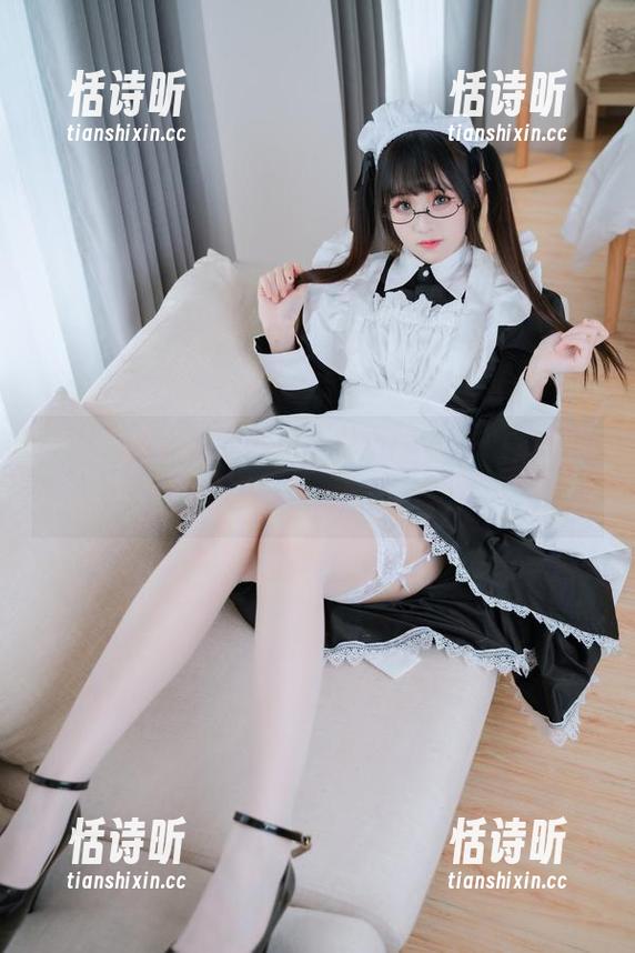 在线见证miko酱ww修女的神奇课堂…一边是圣经，一边是自拍！