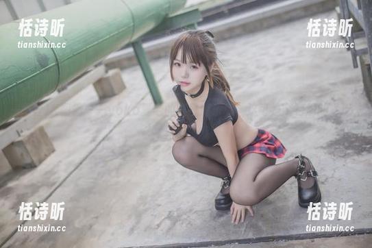 yoko夏宅 黑丝JK图册——yoko夏宅的夏日游乐场,这可是个特别的“玩具箱”哦