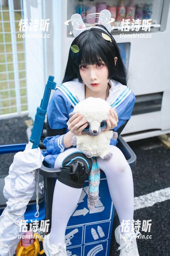 小和甜酒最新图册，少女，我的天，怎么恍若隔世的记忆在这里浮现了？