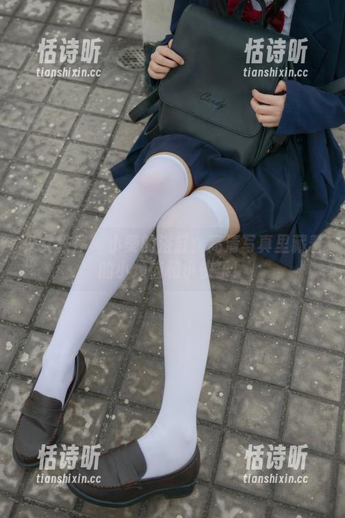 少女秩序 - 小葵的浴缸：高清写真里藏着的小烦恼和小快乐！