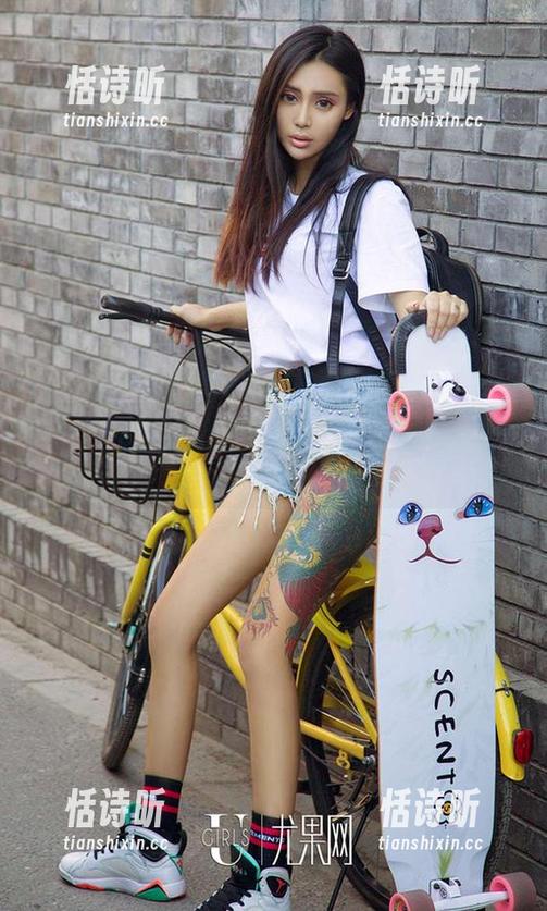 尤果网-琳丽 尤果网 - 琳丽把圣诞拍成了美图,连冬天的冷风都不够热情!