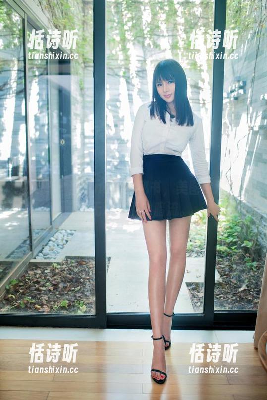推女郎 - 当Lina化身秘书，美图中满是平日无法提及的暗流。