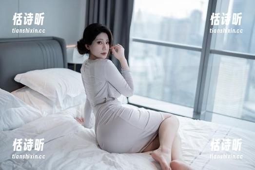分享星澜想来杯珍珠奶茶的白丝：在细腻与妖娆之间，心里飘摇不定。