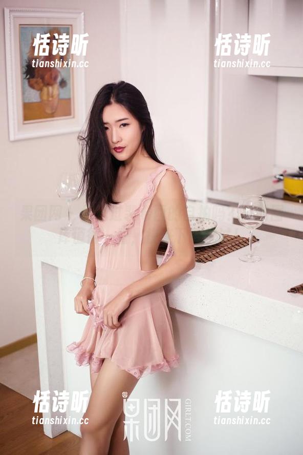 果团网 - 你见过裴希西的自拍吗？她的图库值得一看，快来下载试试！