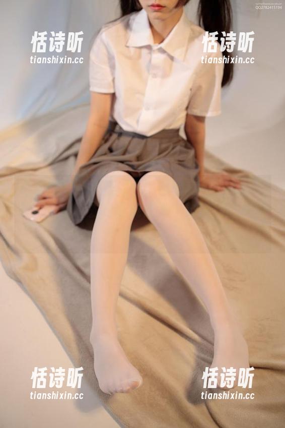 森萝财团 - 小樱的白衬衫写真——看这一件，我穿上去也许能成为“时尚界的希望”？