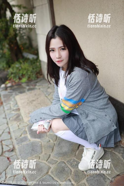 模范学院 - 在线图集中，NaNa_baby和浴缸的默契配合，你说她们到底聊了啥？