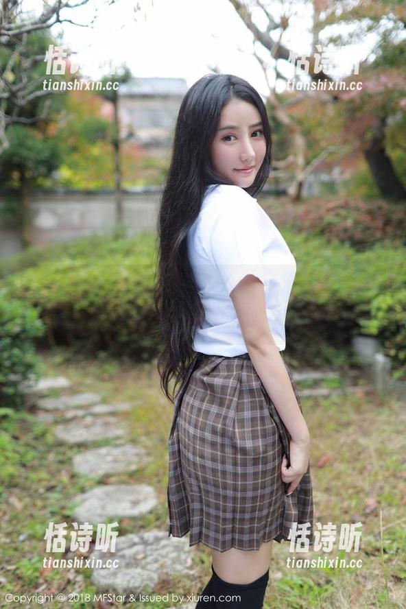 模范学院 - 在这段高清日子里，李雅柔182CM做的秘书，原图随你看！