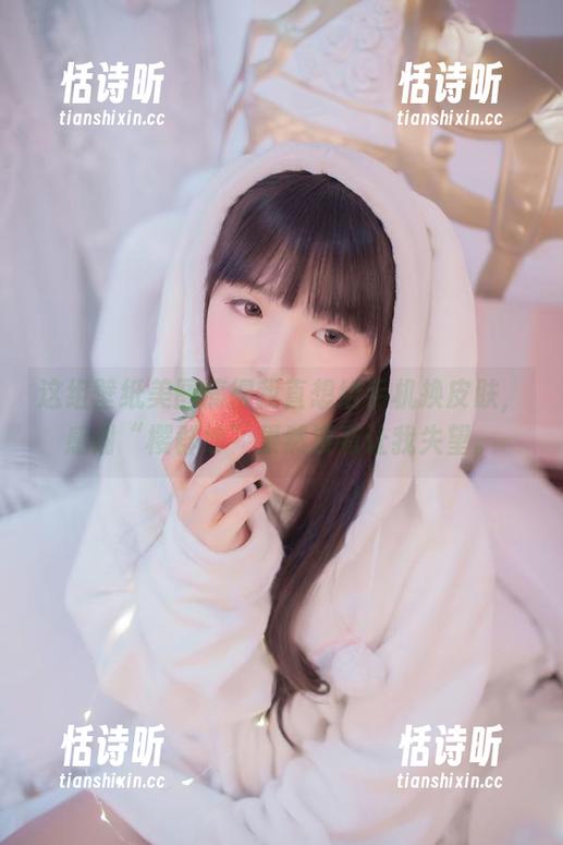 这组壁纸美图搞得我直想给手机换皮肤，感谢“樱群纱”果然没有让我失望。