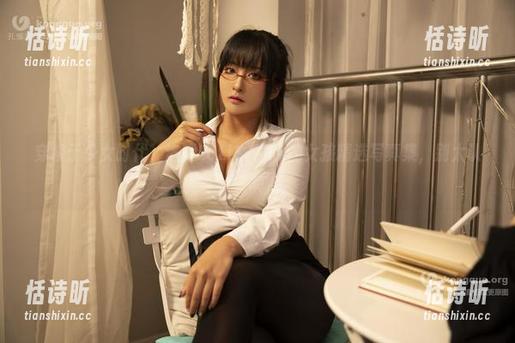 穿梭于少女时代，洛璃LoLiSAMA的女孩精选写真集，别太认真