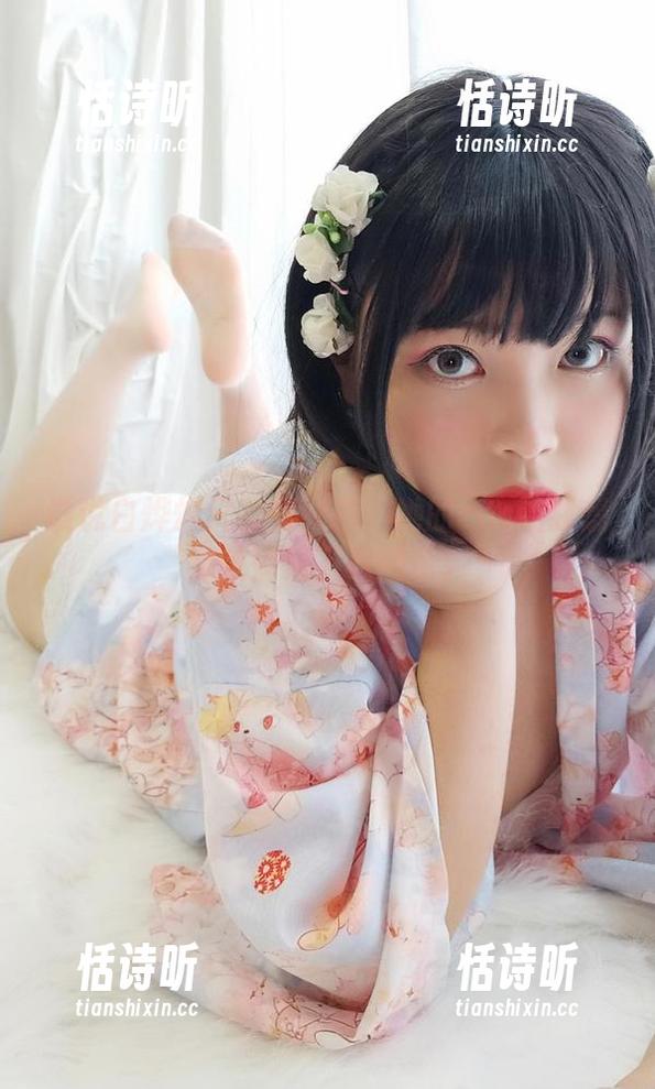 白烨烨 谁说白烨烨只能是女孩?她的cos让我想深夜悄悄下载图包。