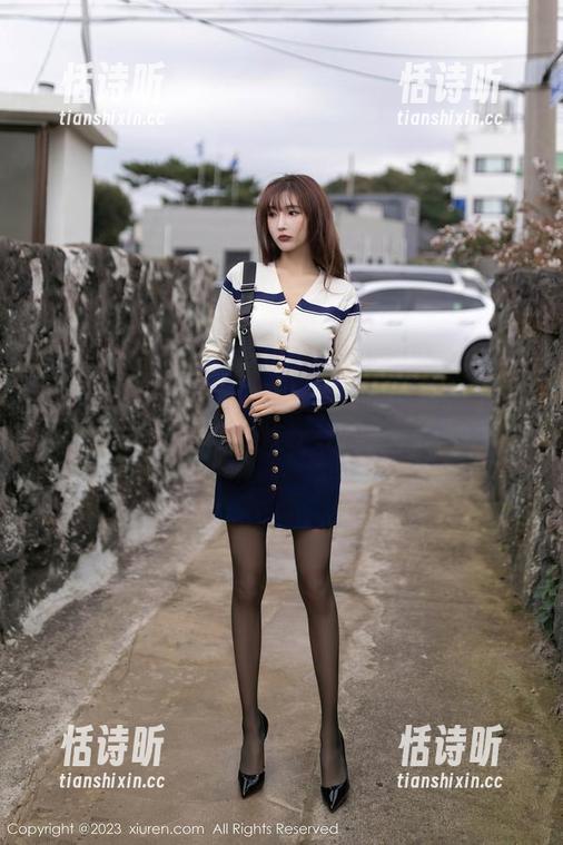 秀人网-孔一红 秀人网 - 孔一红的私拍合集:女友,但谁是真正的女友呢?
