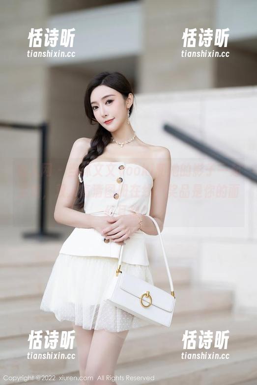 秀人网 - 当林文文yooki和她的影子一起出镜，双人高清图册在线，奖品是你的面红耳热！