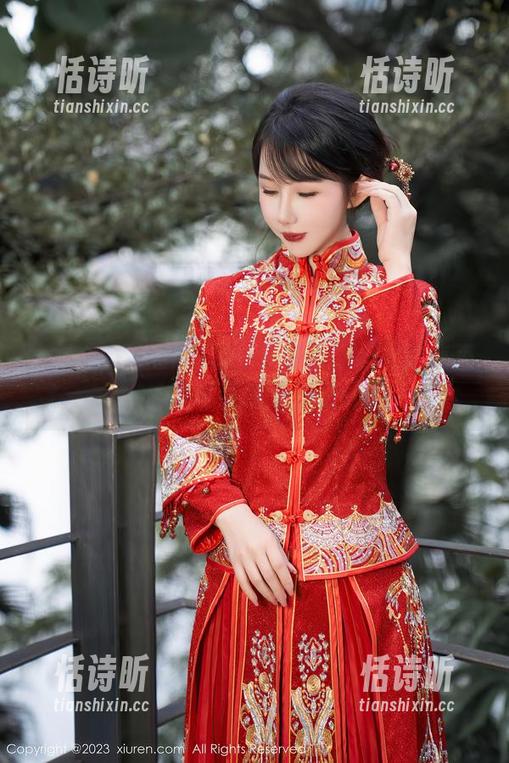秀人网 - 熊吖BOBO带来最新的圣诞焦点，瞧瞧我的造型变化