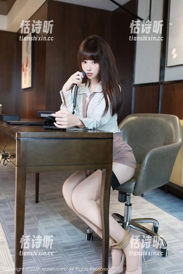 秀人网 - 没有对比就没有伤害！图包里，糯美子mini和她的和服在三亚让我回头率100%