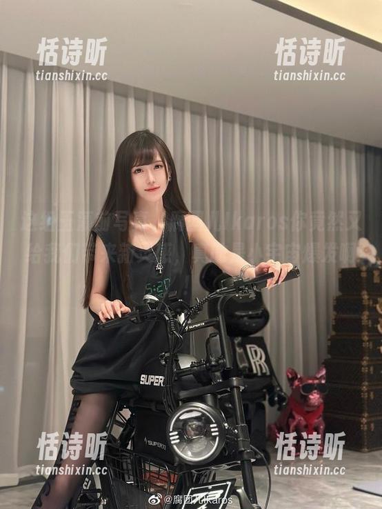 腐团儿Ikaros 这组玉藻前写真,腐团儿Ikaros你竟然又给我们带来新灵感,真的是小宇宙爆发啊!