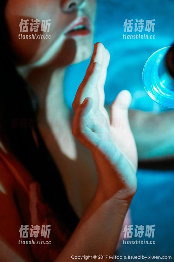 蜜桃社-韩贝贝 蜜桃社 - 韩贝贝的连衣裙原图,这身材真让人想多看几眼。