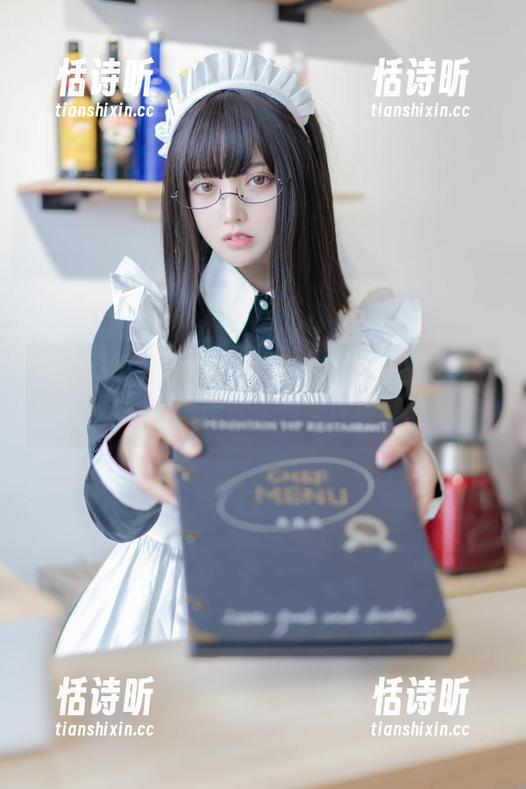 2025新年特辑，过期米线线喵用美图给我上了一堂‘怎么优雅又性感’的课？